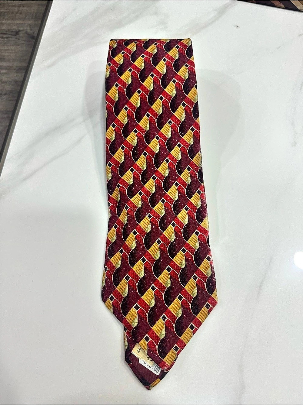 Villa Bolgheri Geometric Pattern Tie in Red & Gold